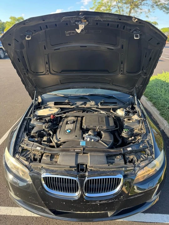 2010 BMW E93 335i Convertible - Image 7 of 9