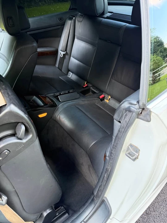 2010 BMW E93 335i Convertible - Image 14 of 20