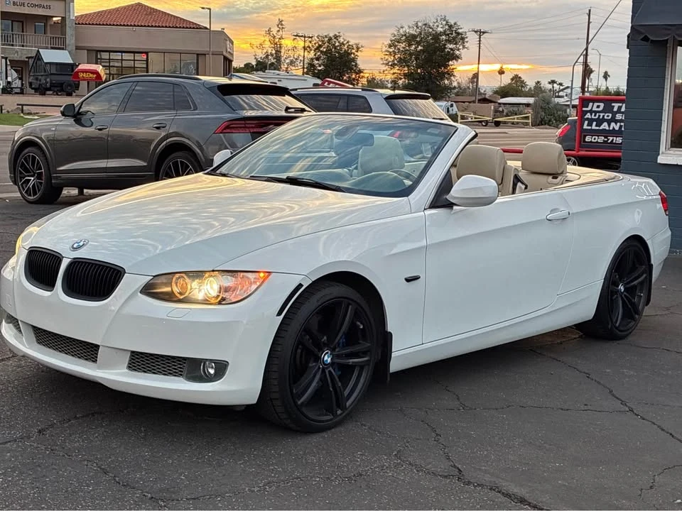 2010 BMW E93 335i Convertible - Image 14 of 17