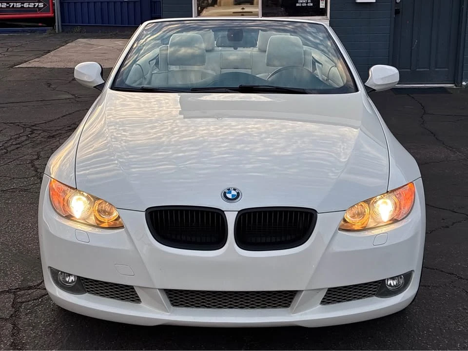 2010 BMW E93 335i Convertible - Image 16 of 17