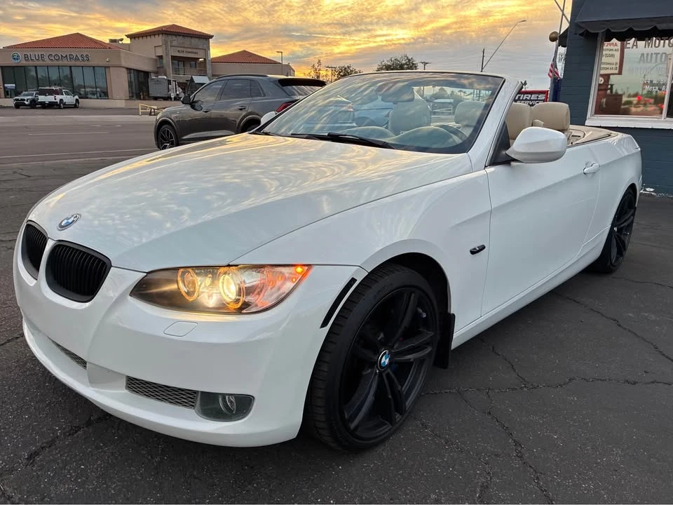 2010 BMW E93 335i Convertible - Image 8 of 17