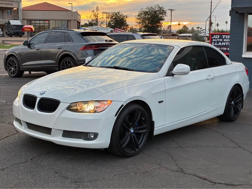 2010 BMW E93 335i Convertible - Image 2 of 17