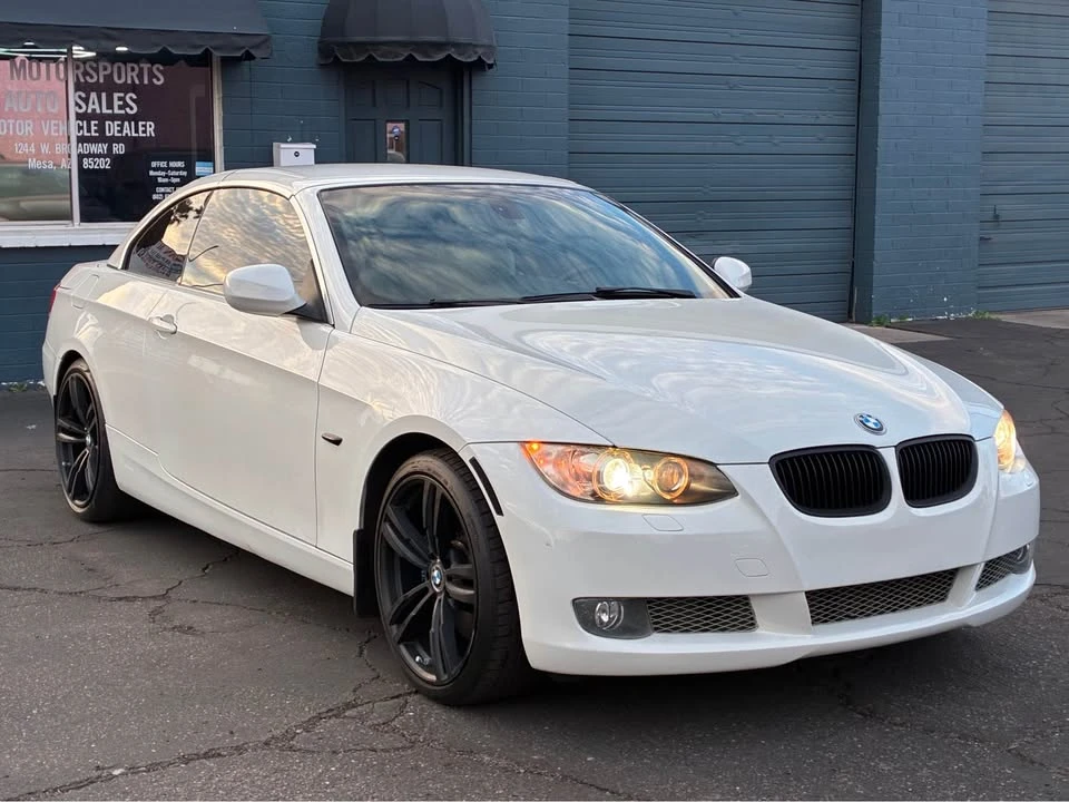 2010 BMW E93 335i Convertible - Image 4 of 17
