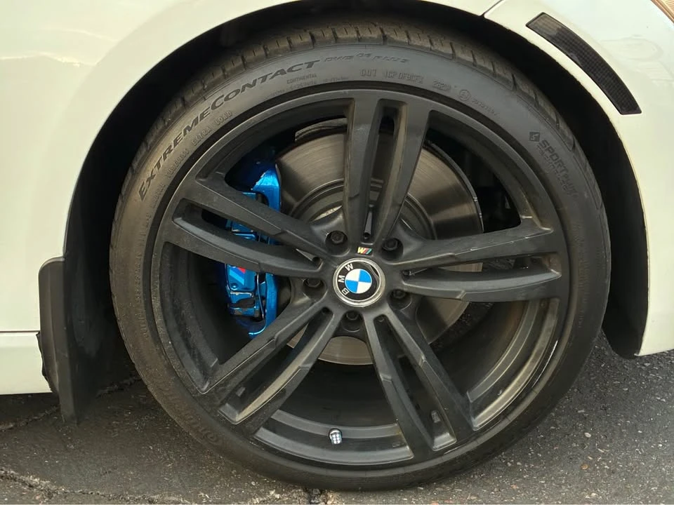 2010 BMW E93 335i Convertible - Image 17 of 17