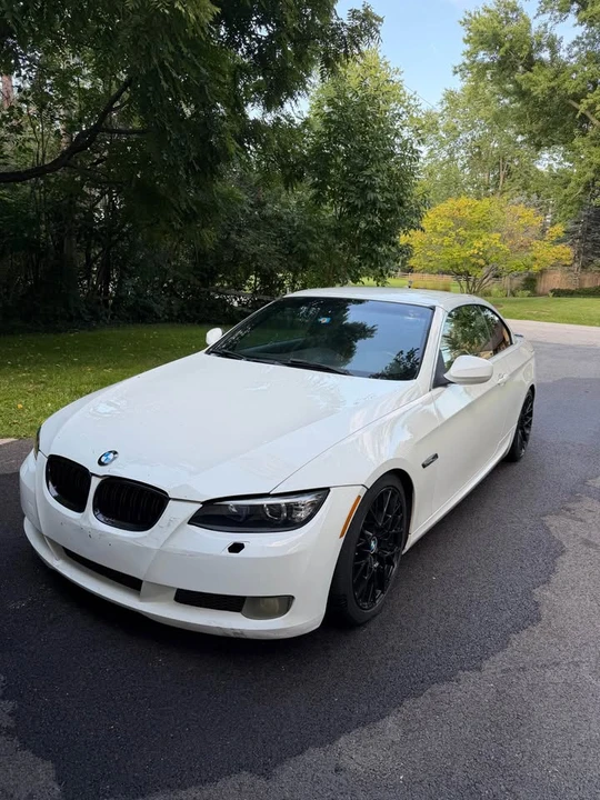 2010 BMW E93 335i Convertible - Image 3 of 20
