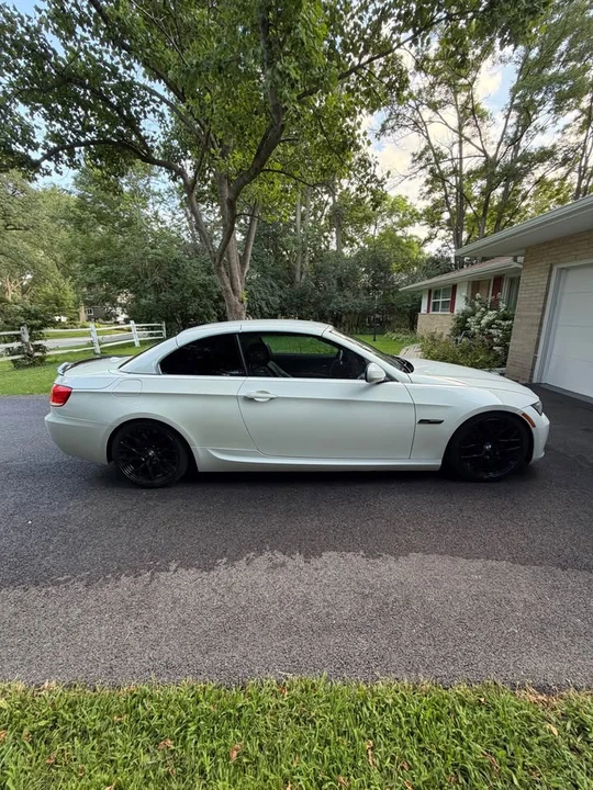 2010 BMW E93 335i Convertible - Image 8 of 20