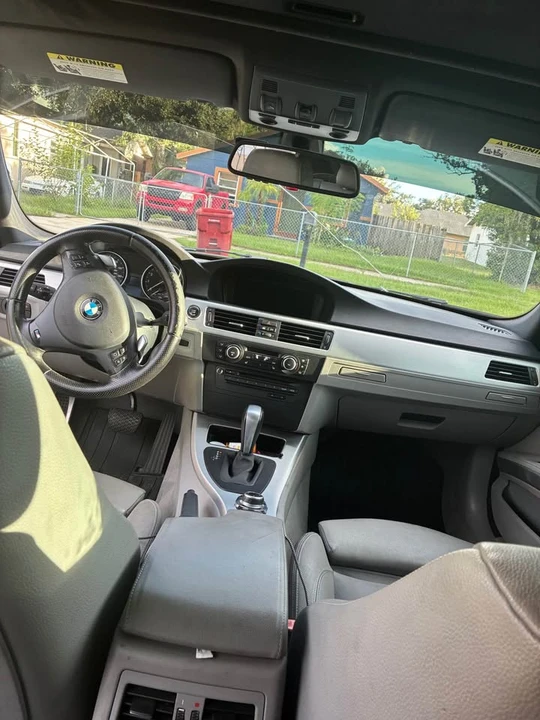 2010 BMW E90 335i Sedan - Image 5 of 6