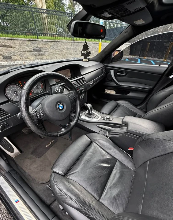 2010 BMW E90 335i Sedan - Image 6 of 6