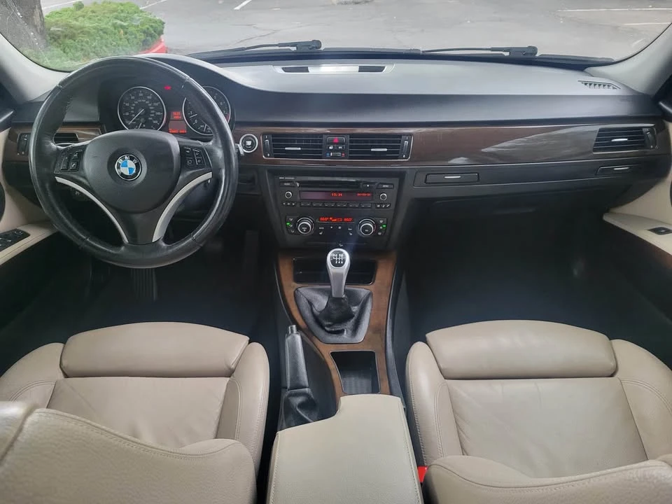 2010 BMW E90 335i Sedan - Image 10 of 20
