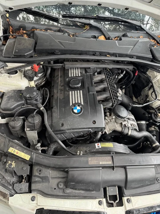2010 BMW E90 335i Sedan - Image 4 of 4