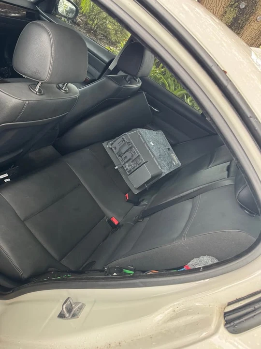 2010 BMW E90 335i Sedan - Image 3 of 4