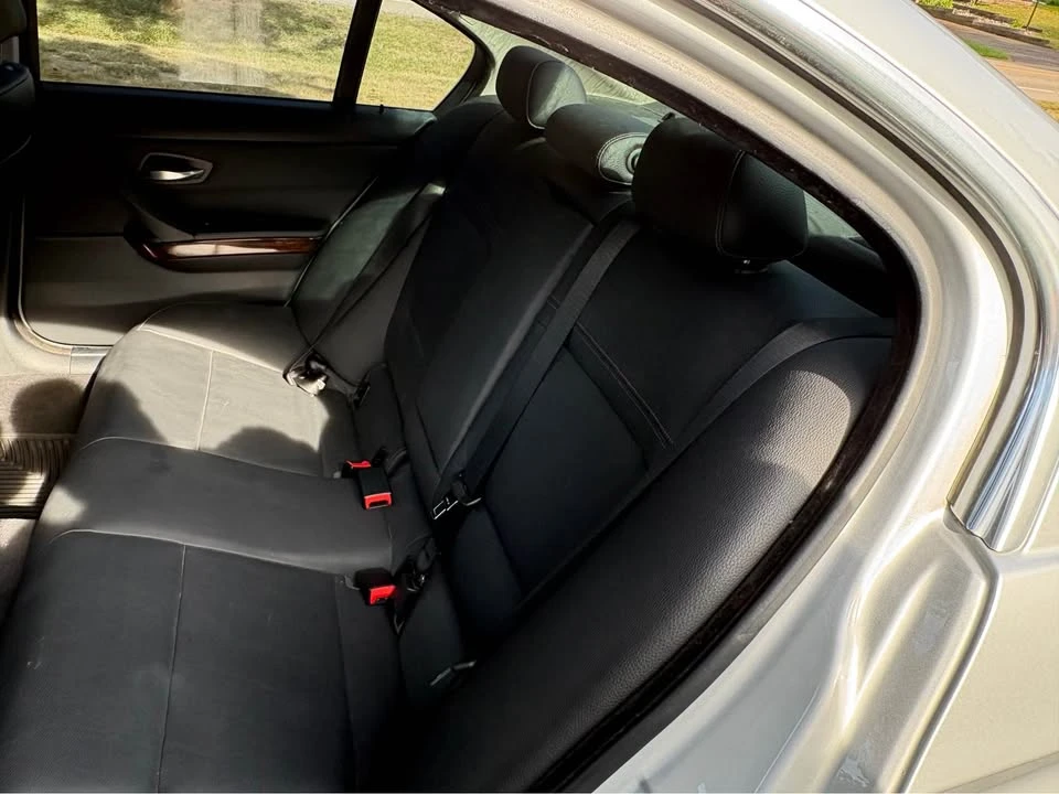 2010 BMW E90 335i Sedan - Image 10 of 15