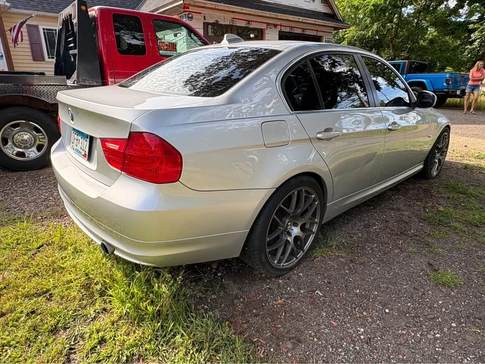 2010 BMW E90 335i Sedan - Image 4 of 15