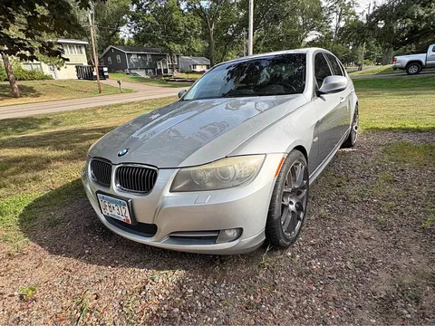2010 BMW 3 Series 335i xDrive Sedan 4D
