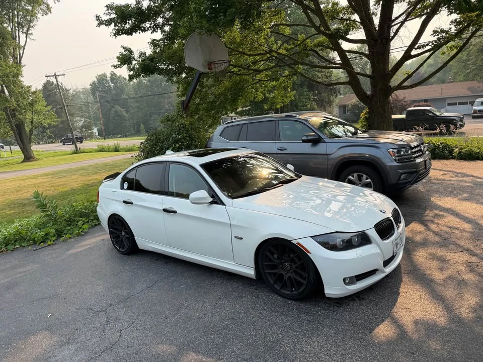 2010 BMW E90 335i Sedan - Image 2 of 8