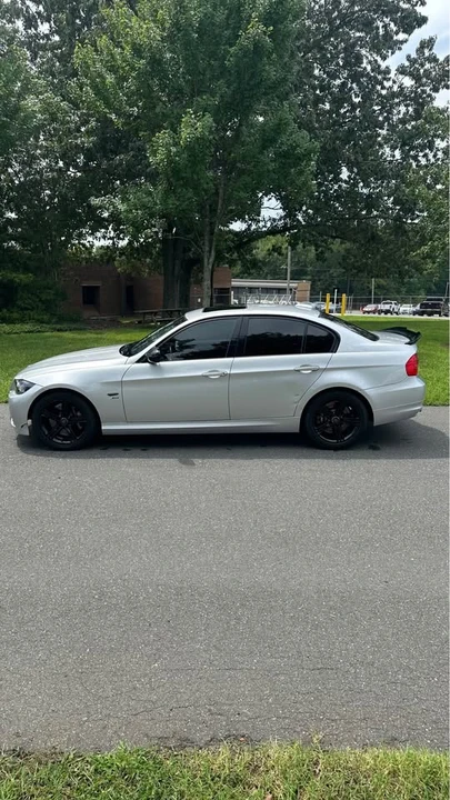 2010 BMW E90 335i Sedan - Image 4 of 6