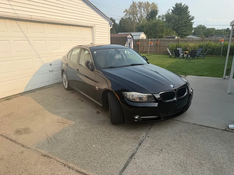 2010 BMW E90 335i Sedan - Image 3 of 8