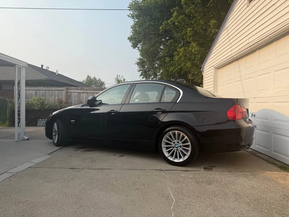 2010 BMW E90 335i Sedan - Image 2 of 8