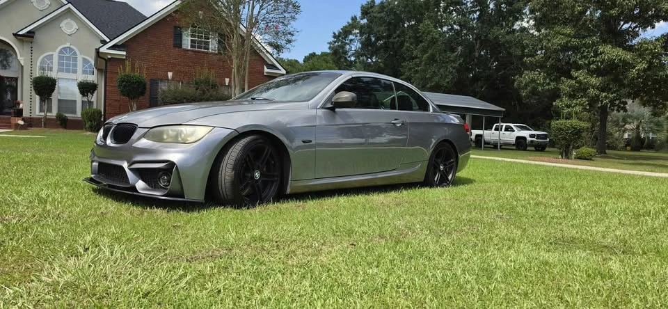 2010 BMW E93 335i Convertible - Image 3 of 9