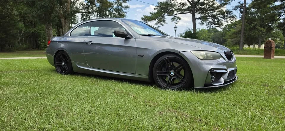 2010 BMW E93 335i Convertible - Image 4 of 9