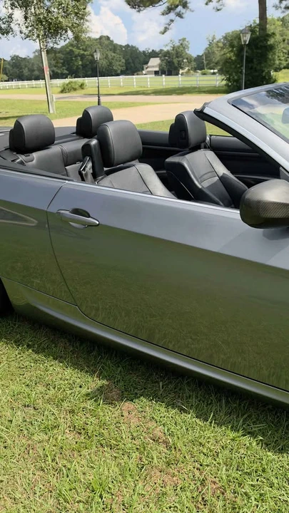 2010 BMW E93 335i Convertible - Image 8 of 9