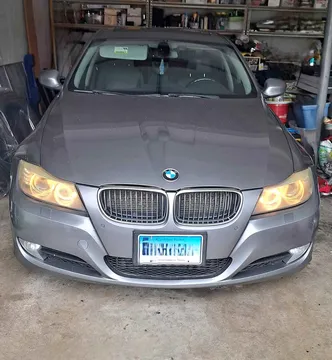 2010 BMW 3 Series 335xi Sedan 4D