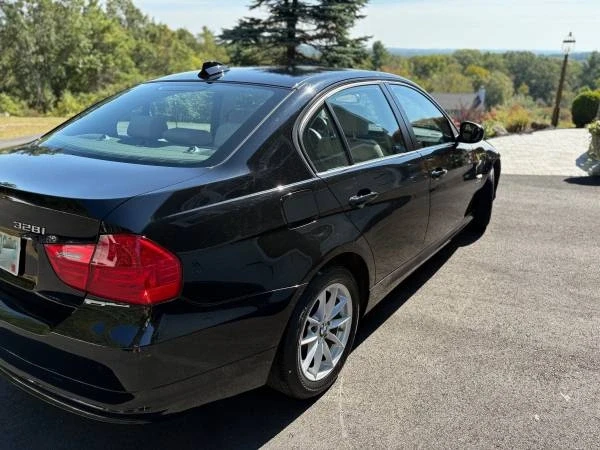 2010 BMW E90 3 Series Sedan - Image 5 of 7