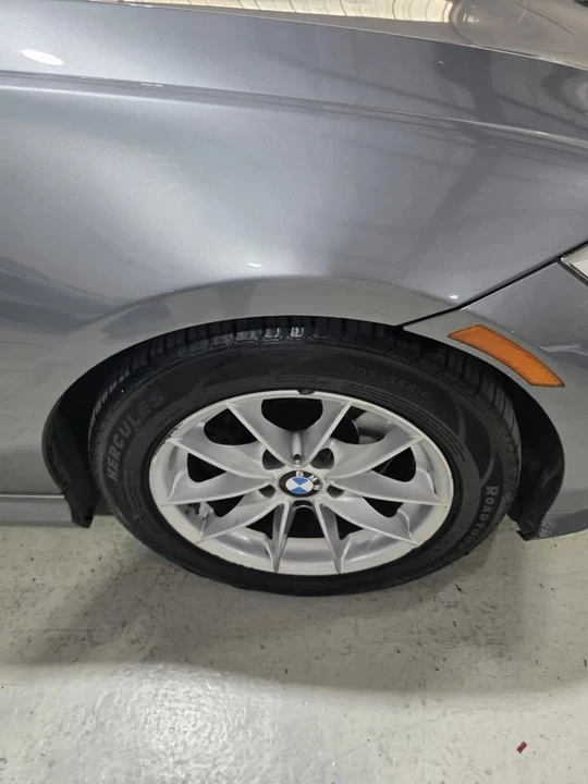 2010 BMW E90 3 Series Sedan - Image 16 of 20