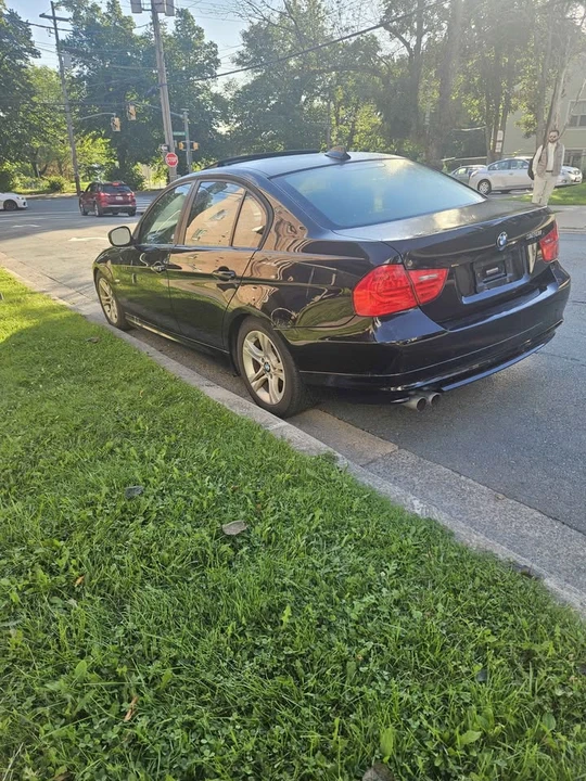 2010 BMW E90 3 Series Sedan - Image 7 of 14