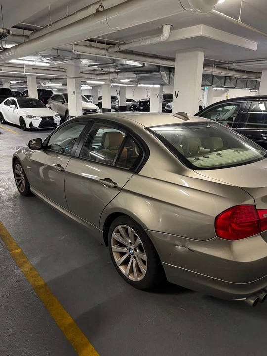 2010 BMW E90 3 Series Sedan - Image 3 of 7