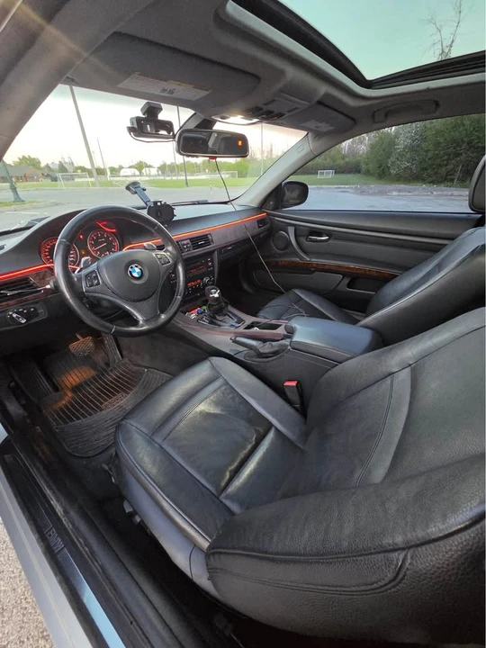 2010 BMW E90 3 Series Sedan - Image 7 of 8