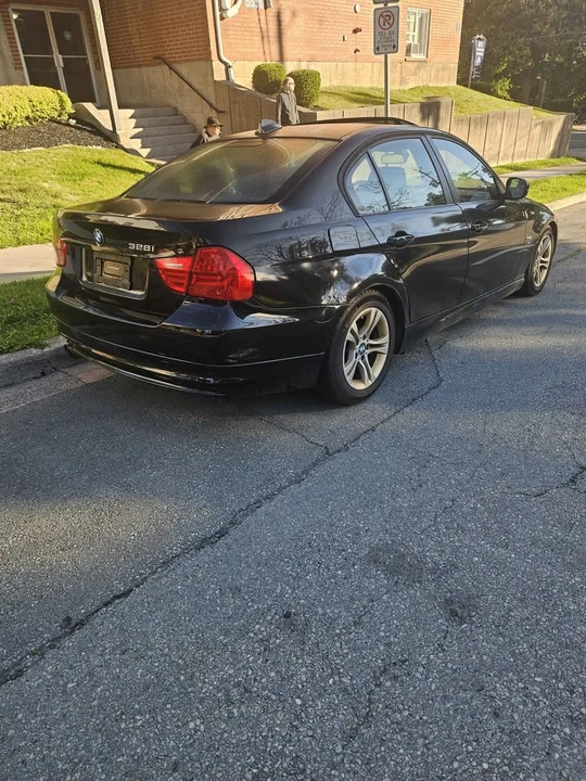 2010 BMW E90 3 Series Sedan - Image 8 of 14