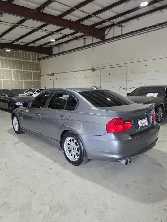2010 BMW E90 3 Series Sedan - Image 8 of 20