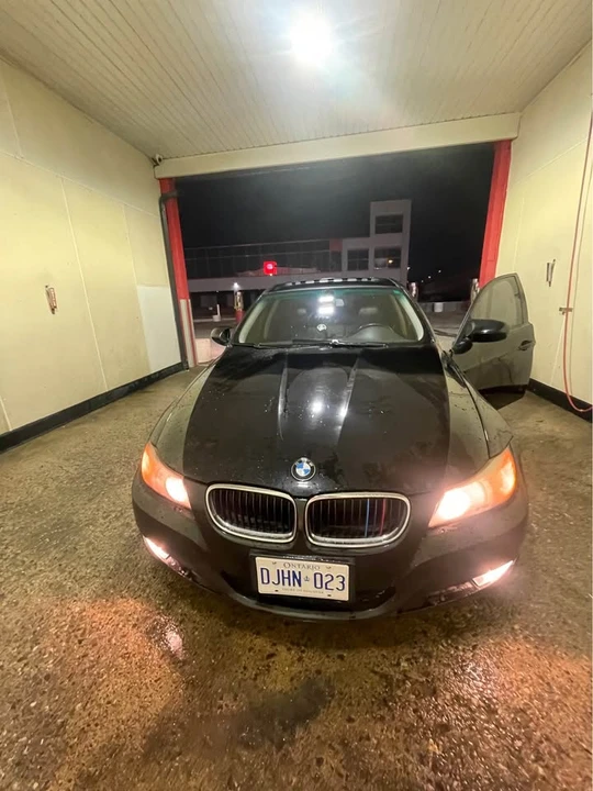 2010 BMW E90 3 Series Sedan - Image 19 of 20