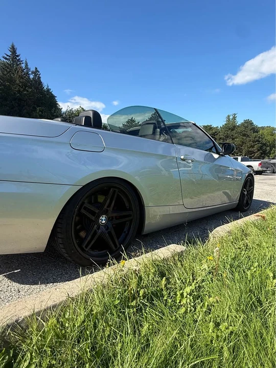 2010 BMW E90 3 Series Sedan - Image 3 of 10