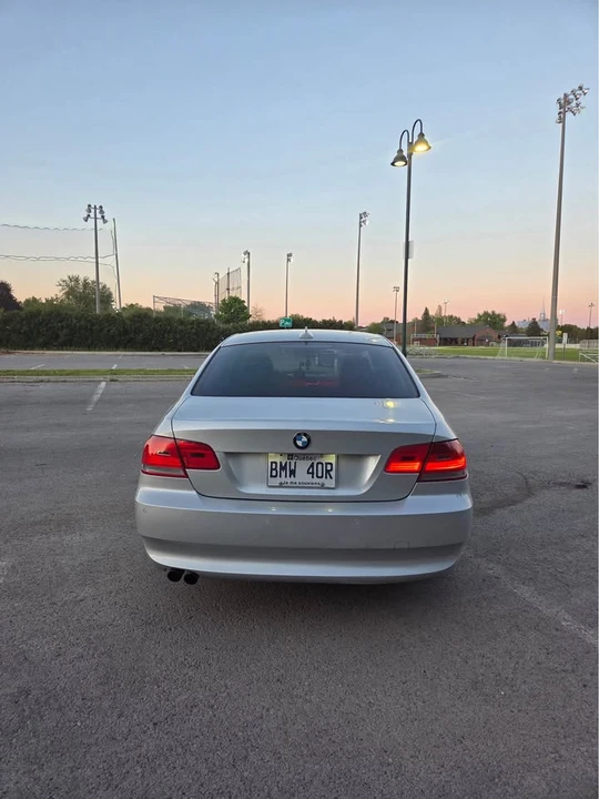 2010 BMW E90 3 Series Sedan - Image 4 of 8