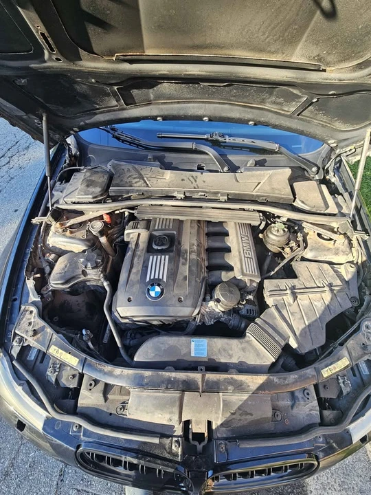 2010 BMW E90 3 Series Sedan - Image 14 of 14