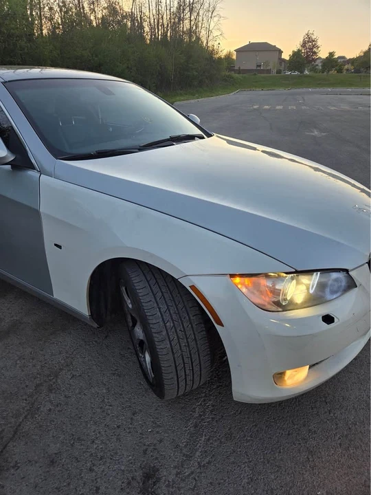 2010 BMW E90 3 Series Sedan - Image 2 of 8