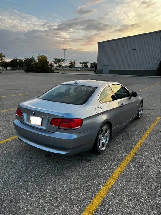 2010 BMW E90 3 Series Sedan - Image 7 of 13