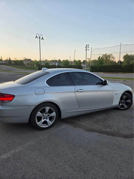 2010 BMW E90 3 Series Sedan - Image 3 of 8