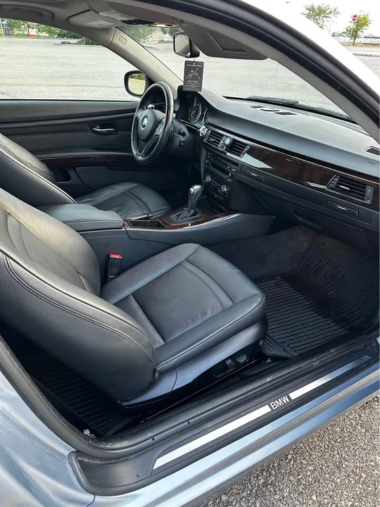 2010 BMW E90 3 Series Sedan - Image 12 of 13