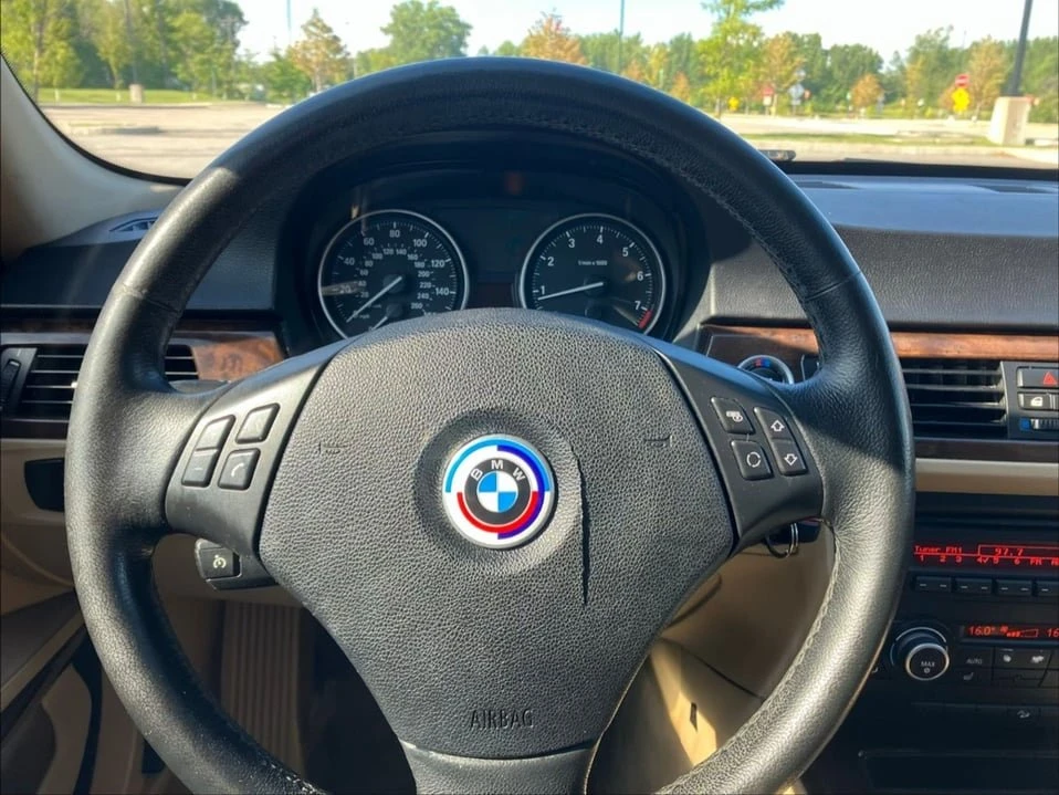 2010 BMW E90 3 Series Sedan - Image 4 of 16