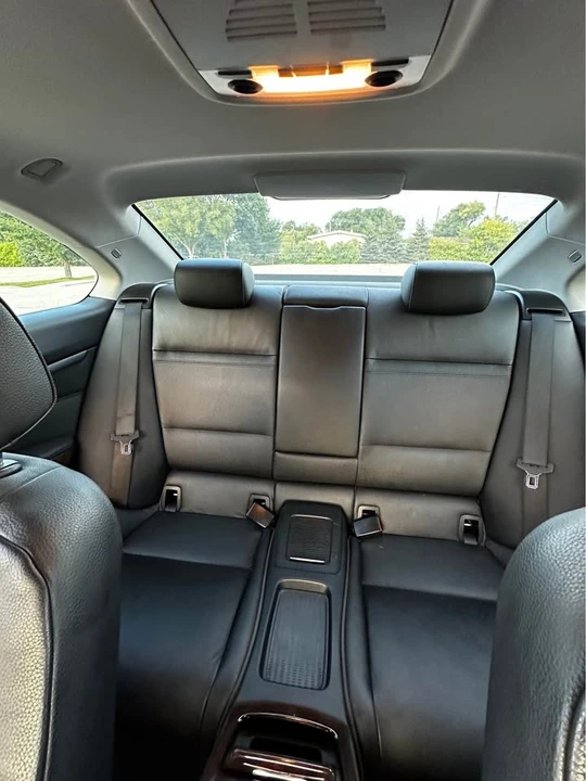 2010 BMW E90 3 Series Sedan - Image 11 of 13