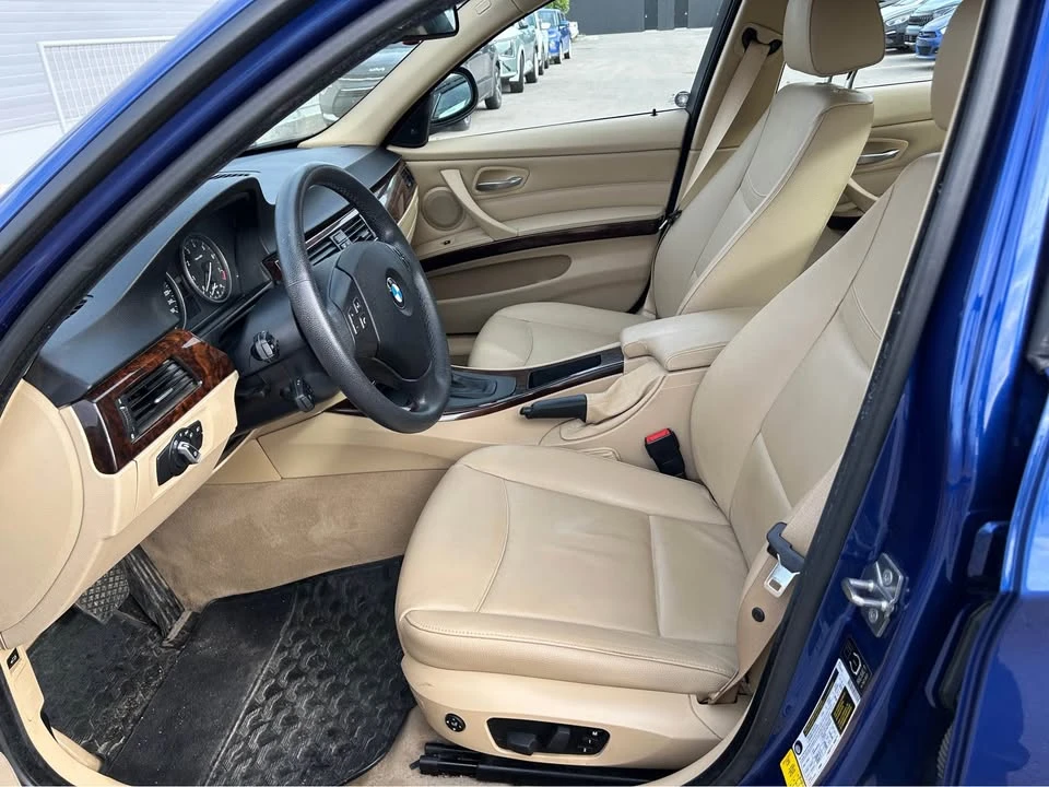 2010 BMW E90 3 Series Sedan - Image 6 of 10