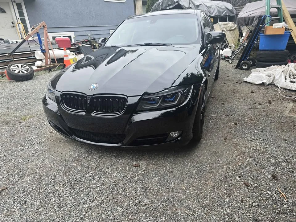 2010 BMW E90 3 Series Sedan - Image 2 of 6