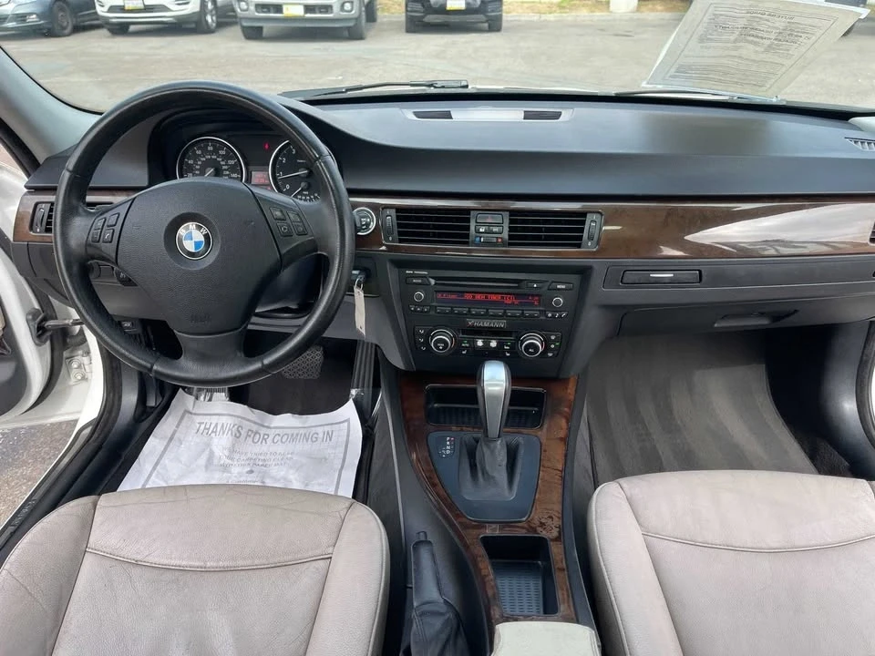2010 BMW 3 Series - Image 13 of 20