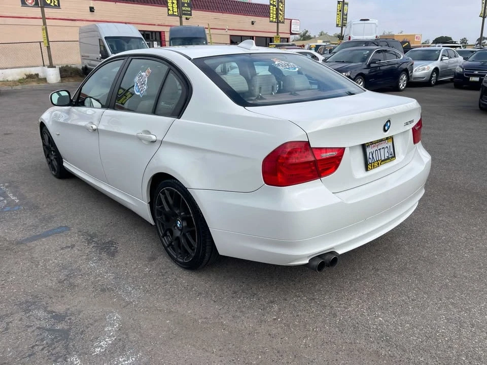 2010 BMW 3 Series - Image 5 of 20