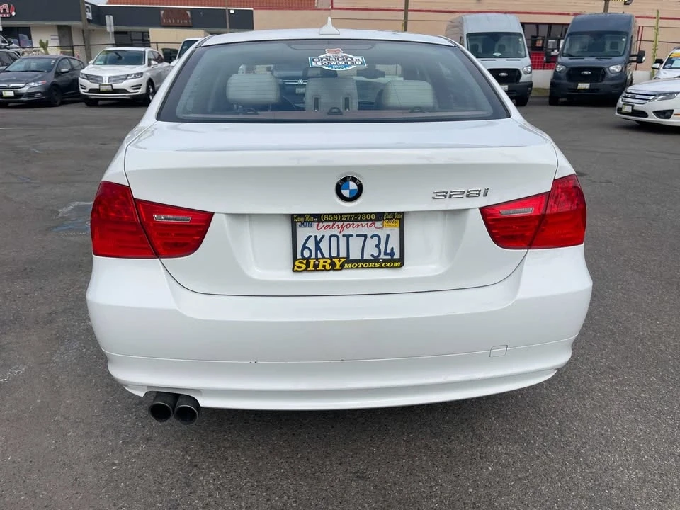 2010 BMW 3 Series - Image 4 of 20