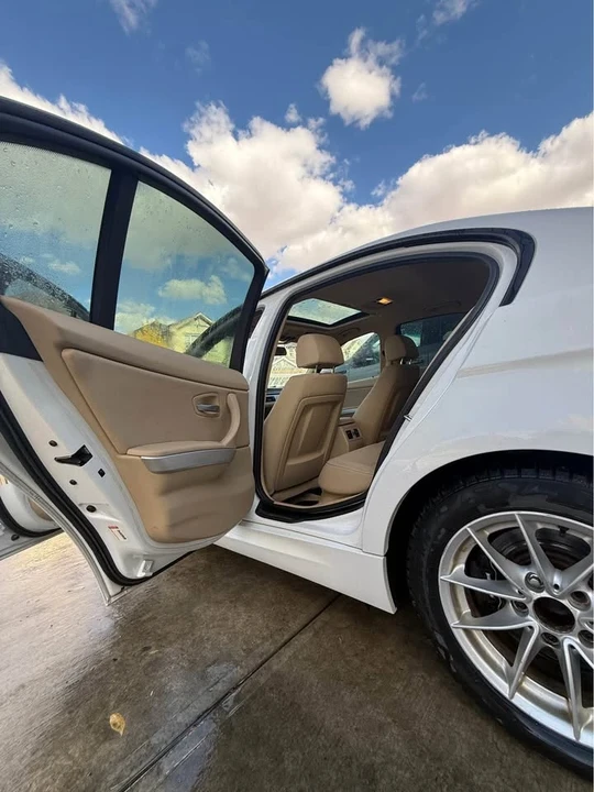2010 BMW E90 3 Series Sedan - Image 9 of 20
