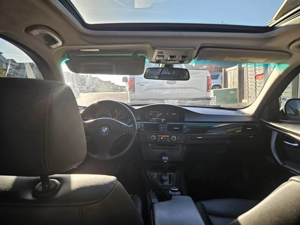 2010 BMW 3 Series - Image 3 of 7